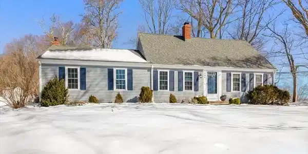 296 Country Way