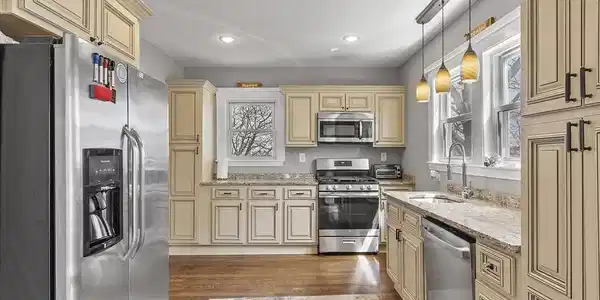 143 Summit Ave