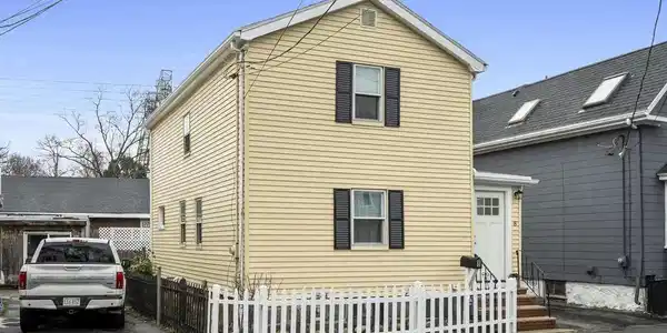 8 Rice Street