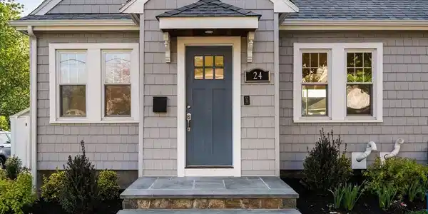 24 Bloomfield St