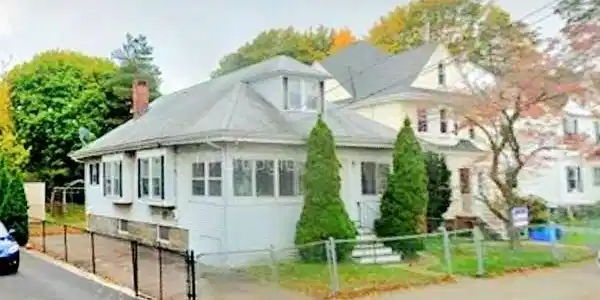 115 Hollis Ave