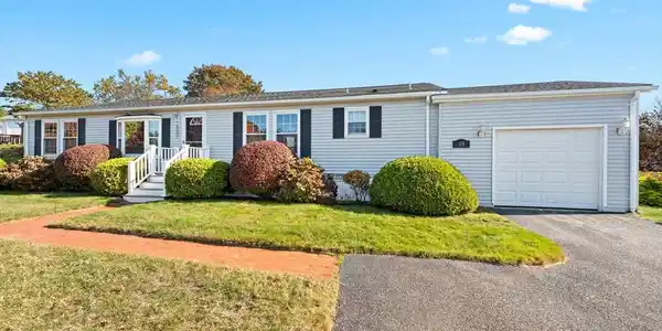 49 Headlands Drive