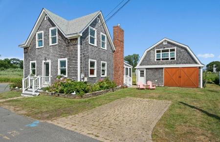98 Cherry Street