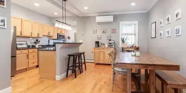 261 W Fifth