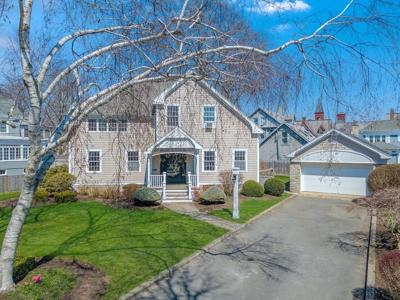 101 Green St