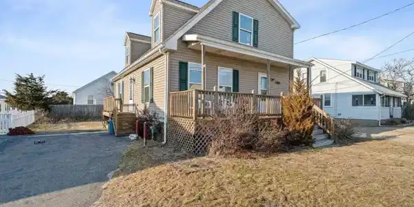 34 Kearsarge Rd