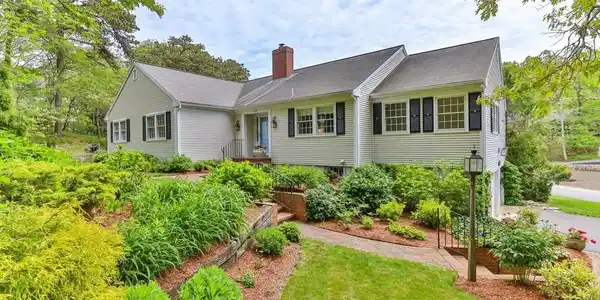 240 Riverview Drive