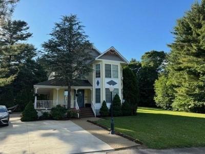 22 Freemens Cir
