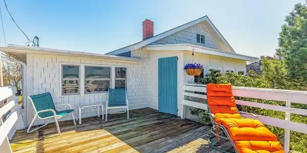 4 Anchor Ave