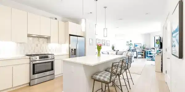 45 W 3rd St