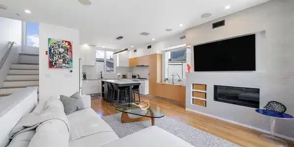 3 Dorchester