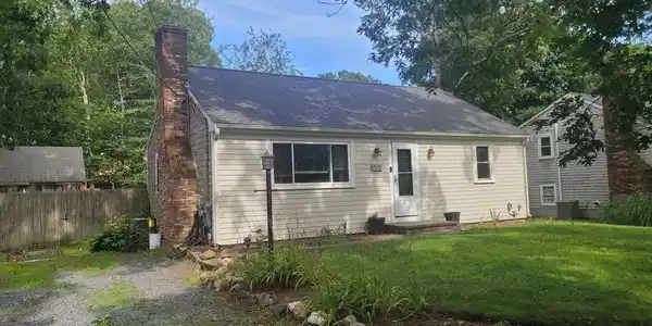 22 Angus Avenue