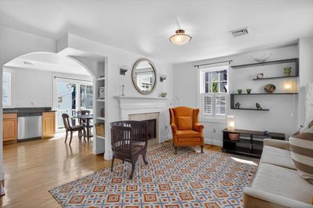 1 Avon Place