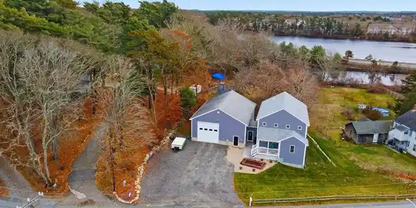 9 Old Glen Charlie Rd