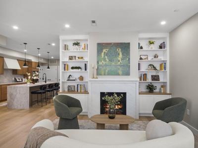 106-108 Bunker Hill St