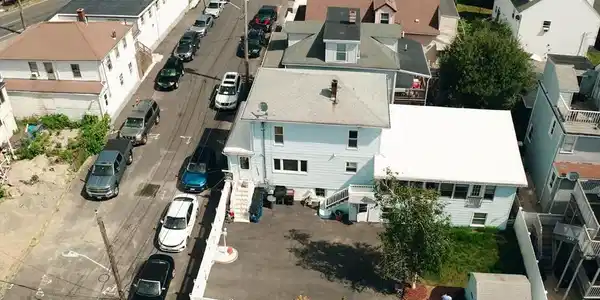 17 Avon St