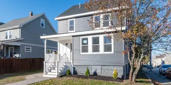 242 Main St