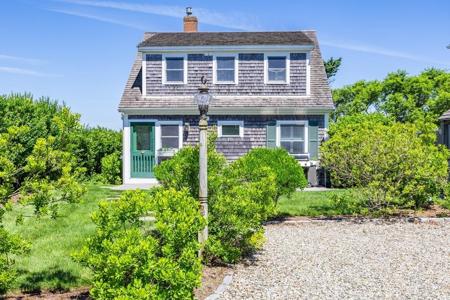 240 Robbins Hill Road