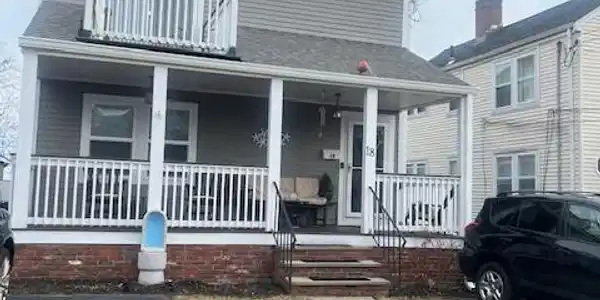 18 Lawn Ave