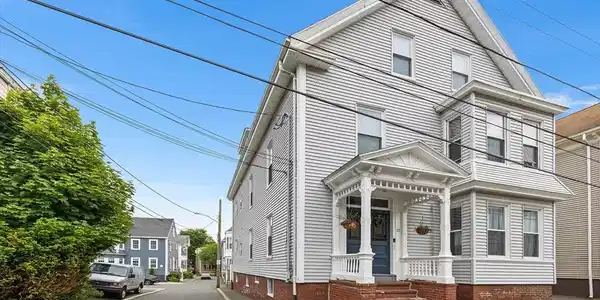 12 Boardman St