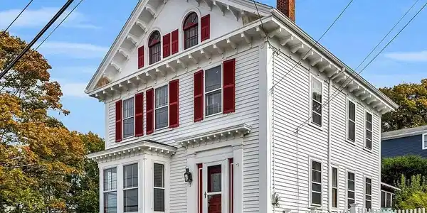5 Pleasant St