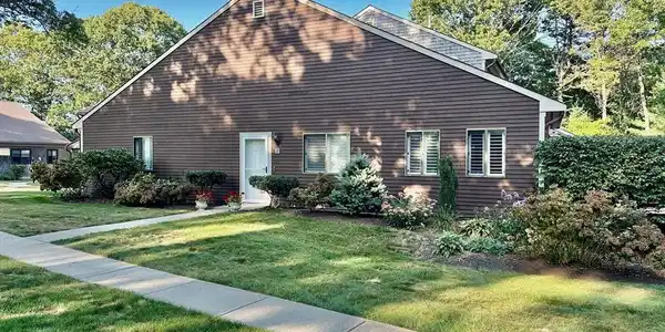 21 Roundhouse Rd