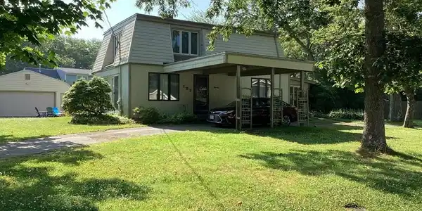 127 Ebony Street