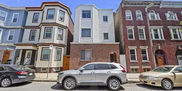 213 Chelsea Street