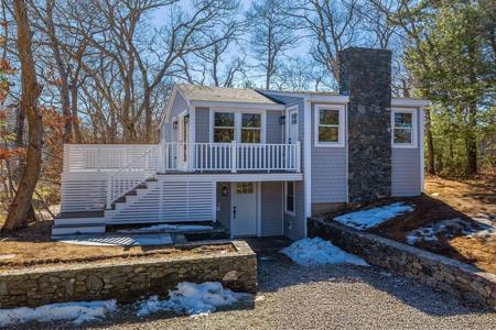 15 Manomet Beach Blvd