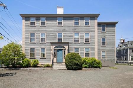 17 Washington Street
