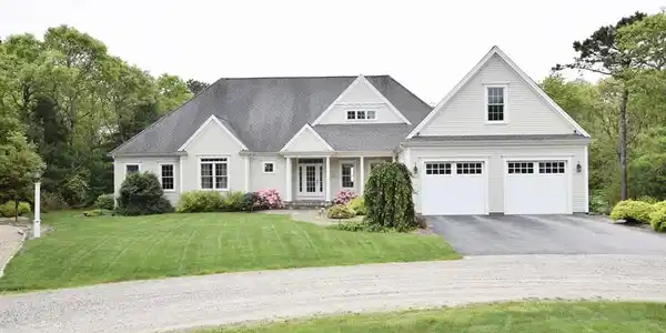 10 Cliffs Road