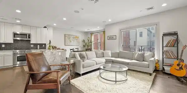 309 E Street