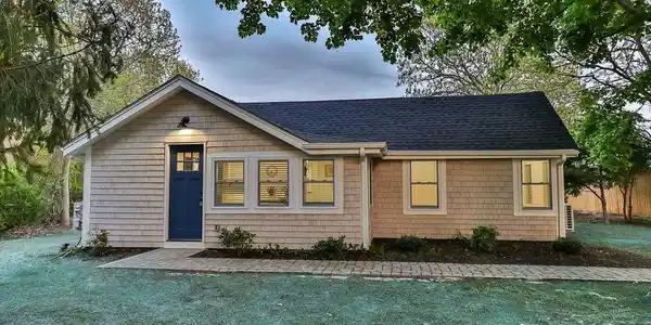 22 Rosemary Ln