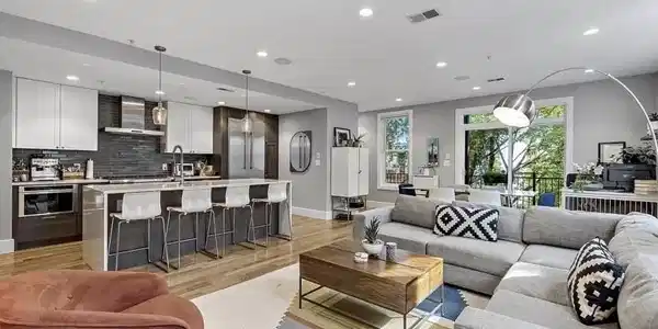 191 W 8th