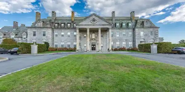 48 North Shore Drive