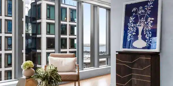 135 Seaport Blvd