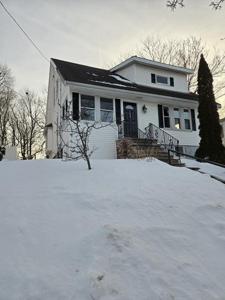 194 Reservoir Avenue