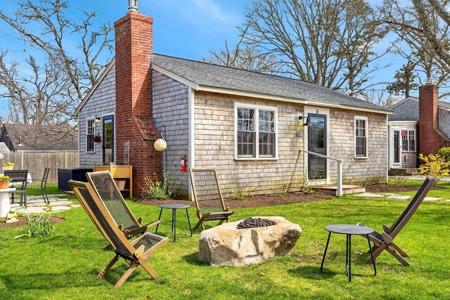 6 Manning Rd
