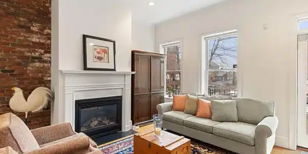 24 Cordis St