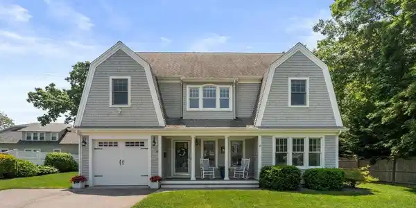 33 Harbor Ave