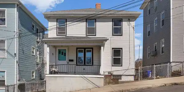 22 Montgomery St