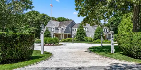 207 Pineleigh Path