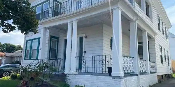 160 Lafayette