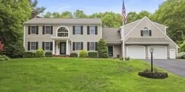 5 Lancaster Ln