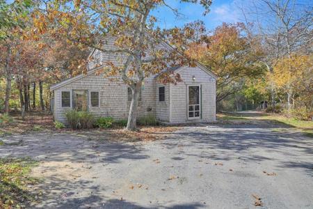 25 Vineyard Meadow Farms Rd.