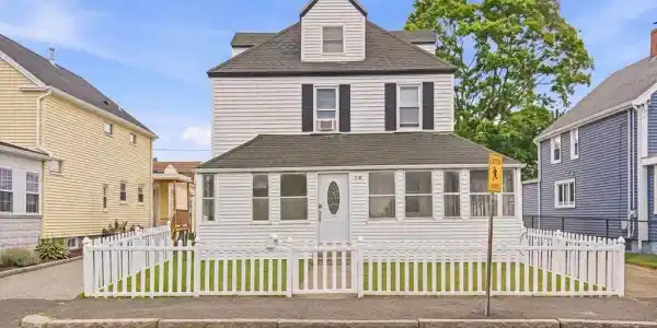 20 Bell St