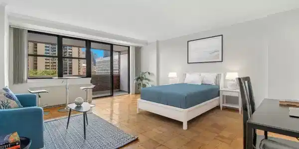 2 Hawthorne Pl