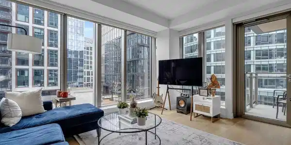 133 Seaport Blvd