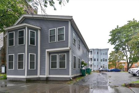 89 Broad St
