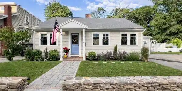 11 Cliff Rd